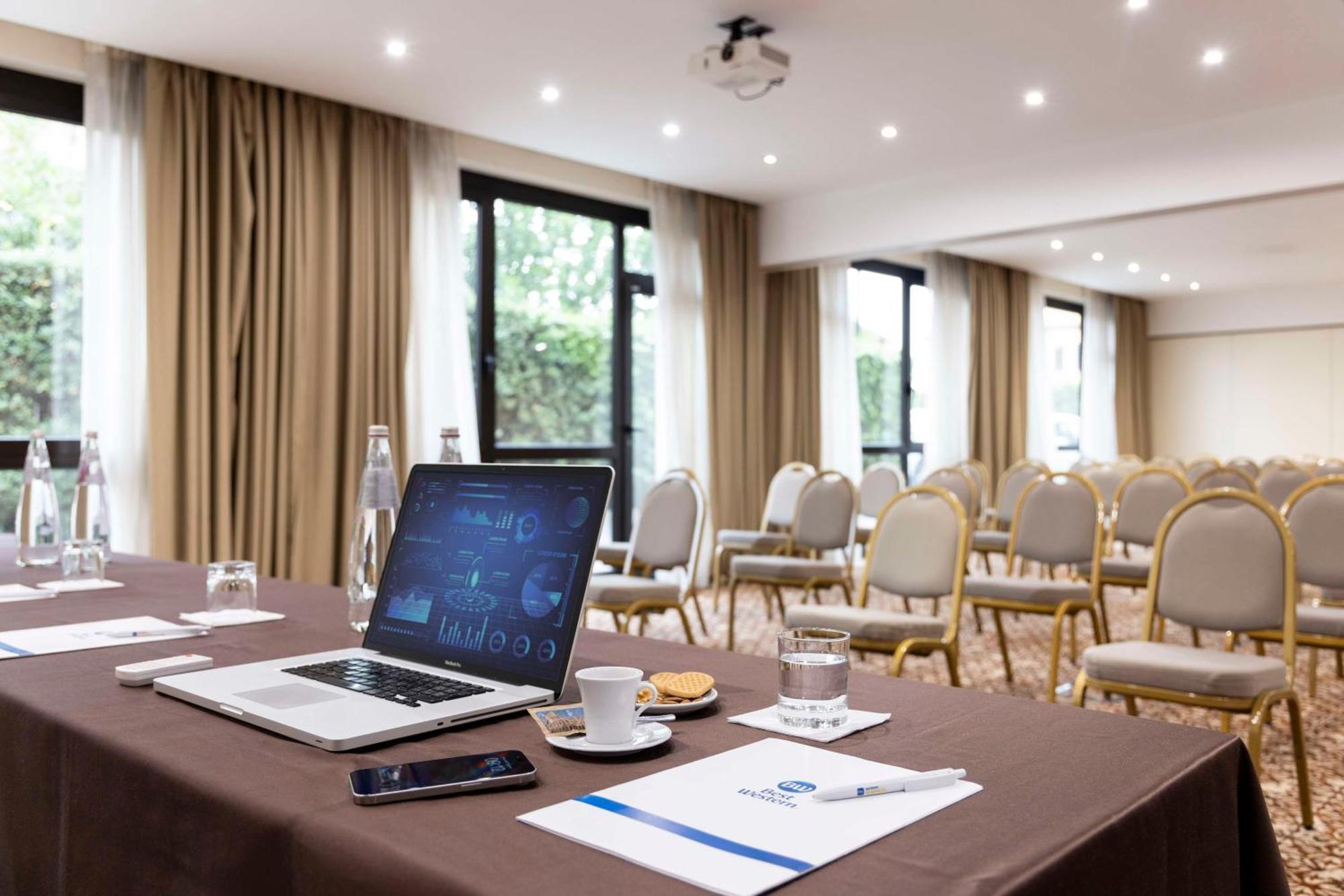 Best Western Hotel Rome Airport Fiumicino Exterior photo