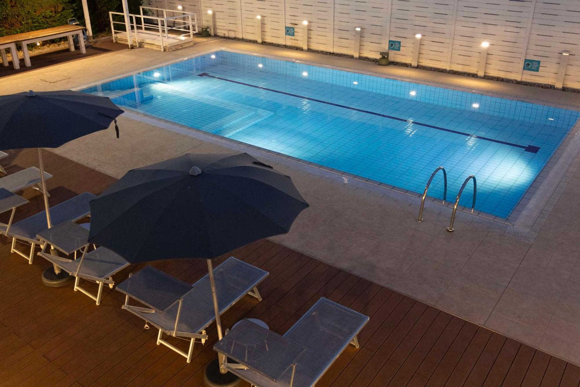 Best Western Hotel Rome Airport Fiumicino Exterior photo